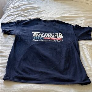 Navy Graphic Tee - Short Sleeve